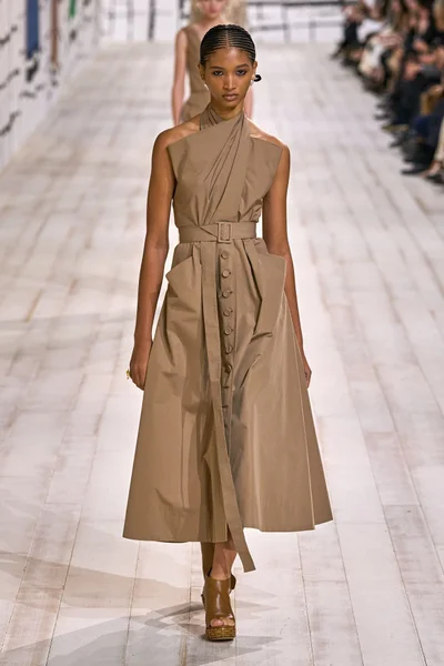 Look 5